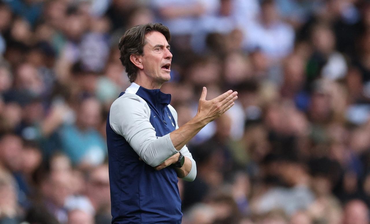 赛后体能课后；圣安东尼奥马刺状态回暖备战德国杯；话题不断；心理建设被强调的简单介绍