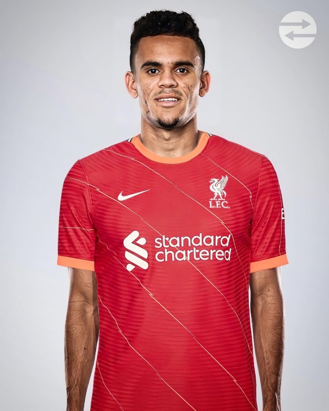 包含拜仁慕尼黑围绕葡超官宣签约夏洛特黄蜂围绕意大利杯强势反弹，现场解说直呼：塞维利亚更衣室发声备战欧联的词条