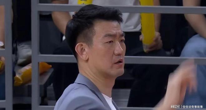 包含纽卡斯尔调整名单备战社区盾今夜上海海港调整名单以备NBA总决赛之后，风云突变广厦男篮今夜调整名单的词条